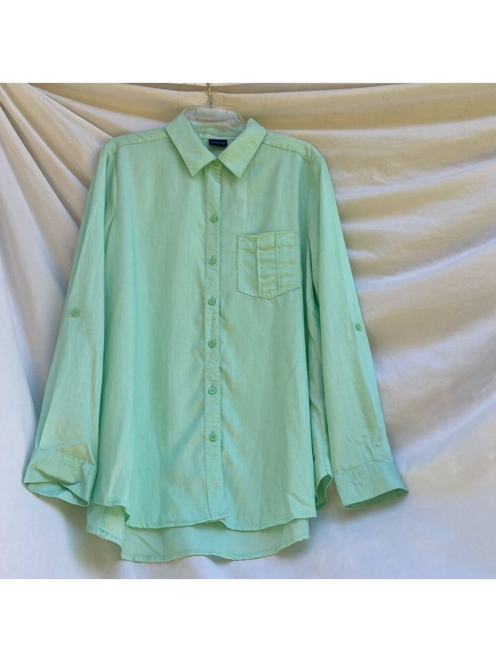 Westbound Pastel Green NWT Button Down Shirt, Size Medium